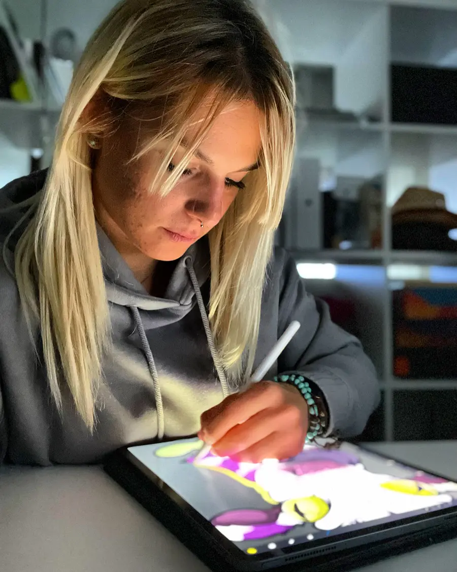 Sharon Stary, grafica freelance